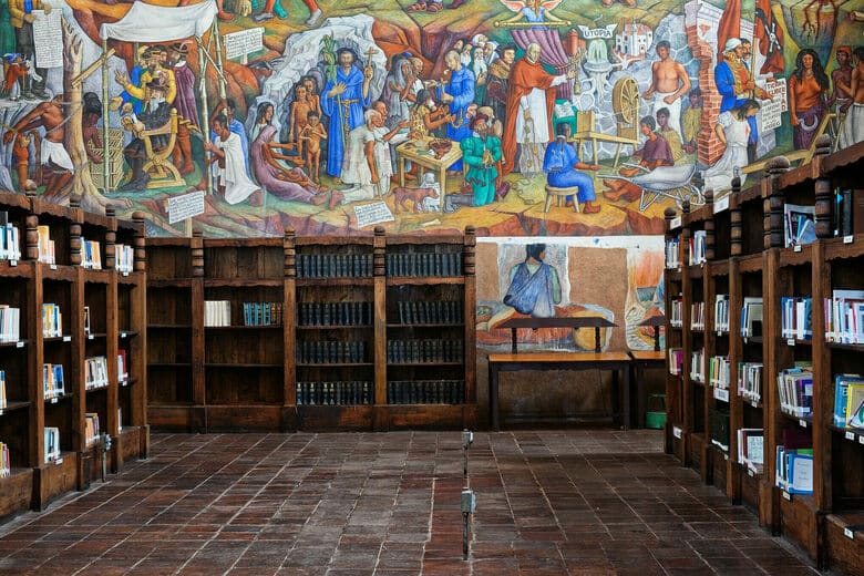 Biblioteca Gertrudis Bocanegra, faro de cultura e historia en Pátzcuaro