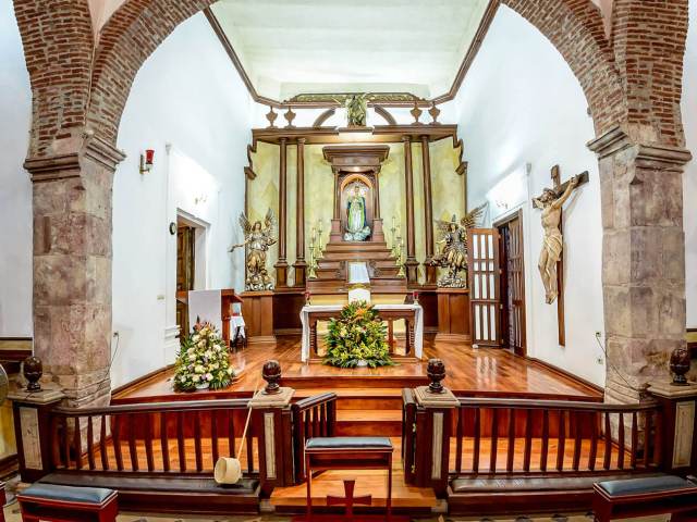 Atrio de la Parroquia de la Inmaculada Concepción.