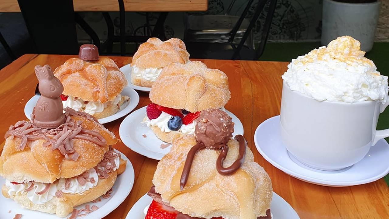 ¿Pan de muerto relleno? Checa de qué y en dónde lo puedes hallar