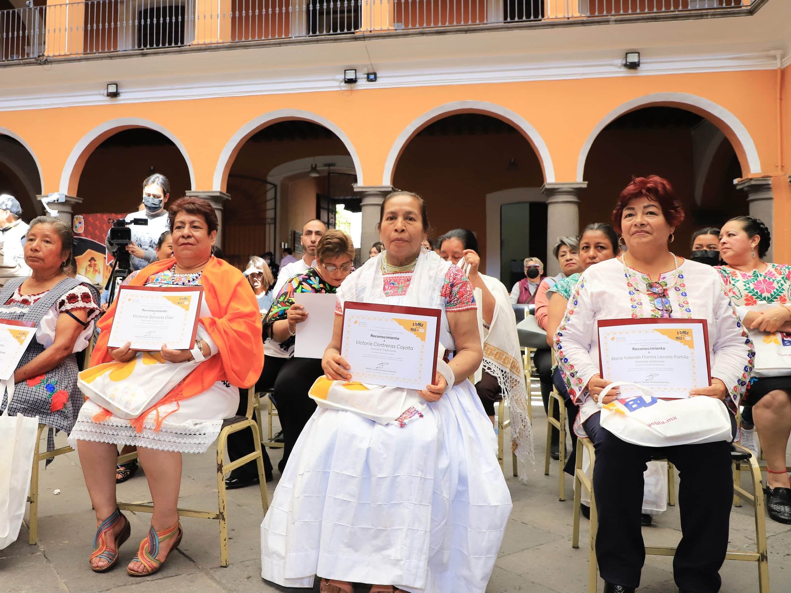 Cocineras tradicionales, reconocidas con ‘Grandes sazones de Puebla’