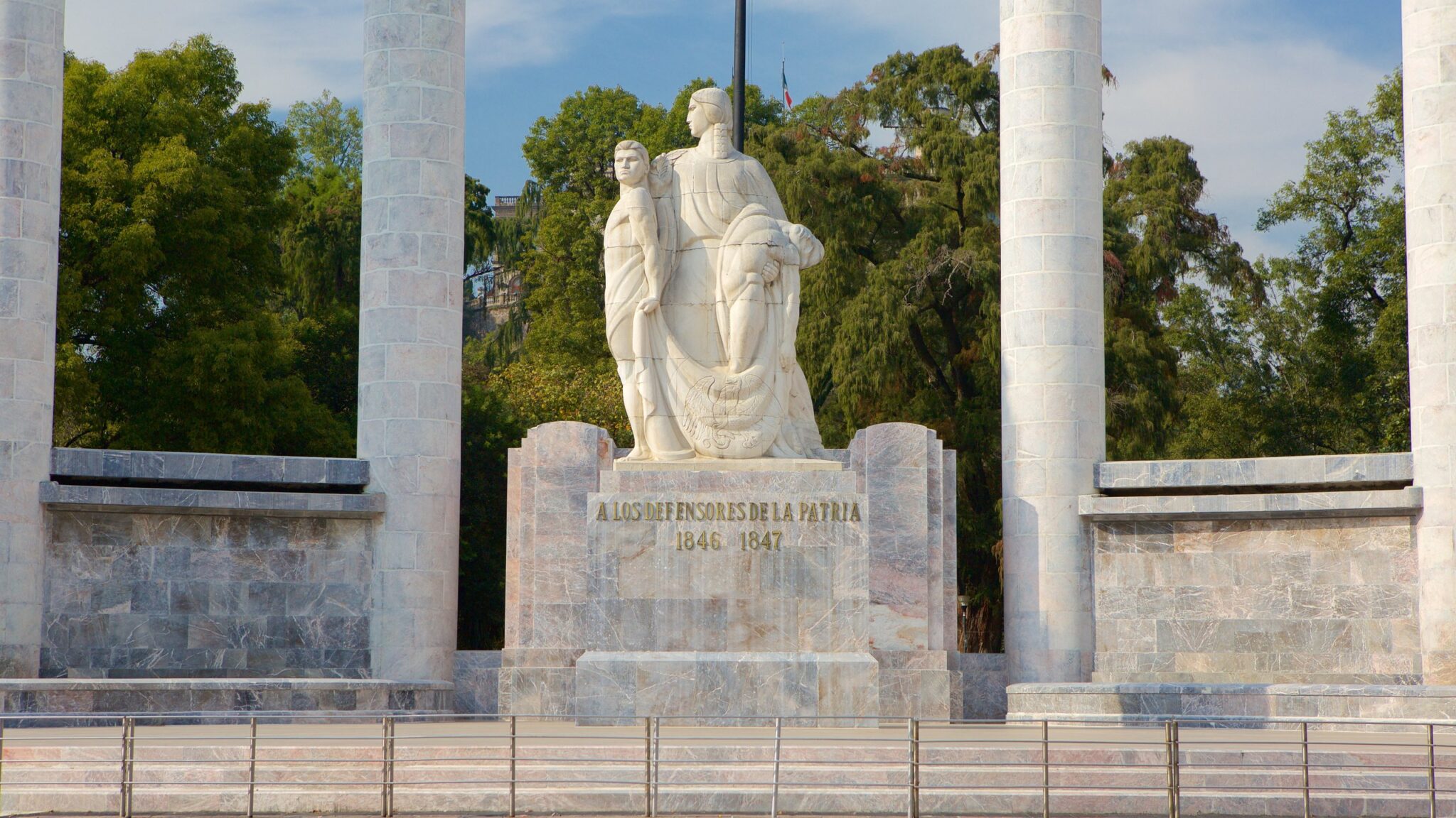 Monumento a los Niños Héroes: lugar de valor y heroísmo | Descubre México