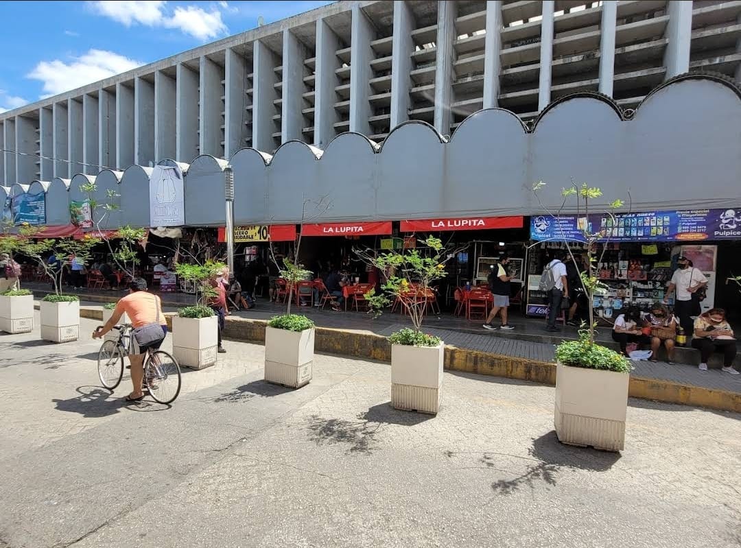 Explora el corazón gastronómico de Mérida en el Mercado de San Benito