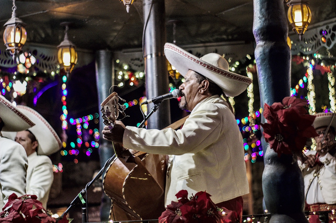 Disfruta de Guadalajara a través del mariachi y sus cantinas