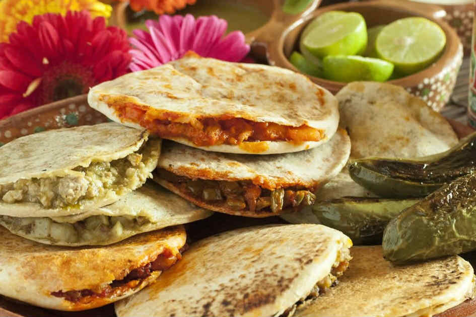 Gorditas de maíz quebrado, gastronomía de Querétaro