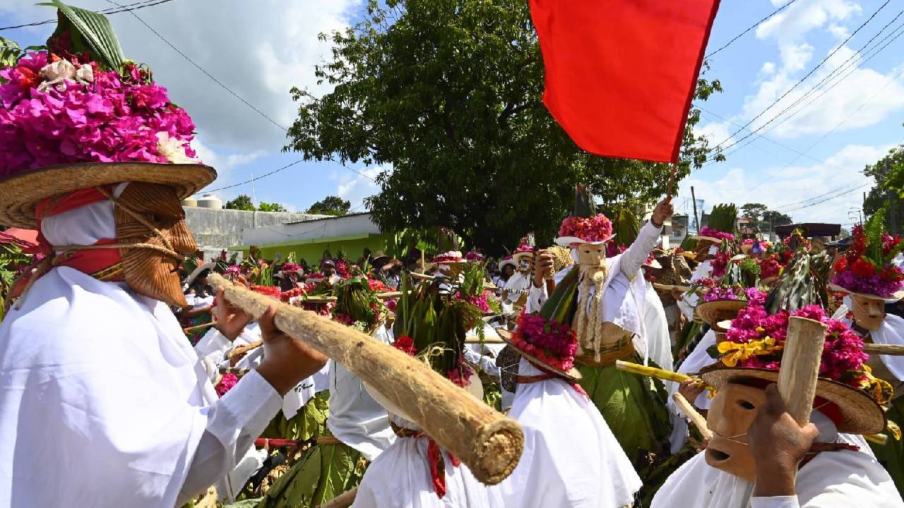 Descubre el ‘carnaval más raro del mundo’ en Tenosique