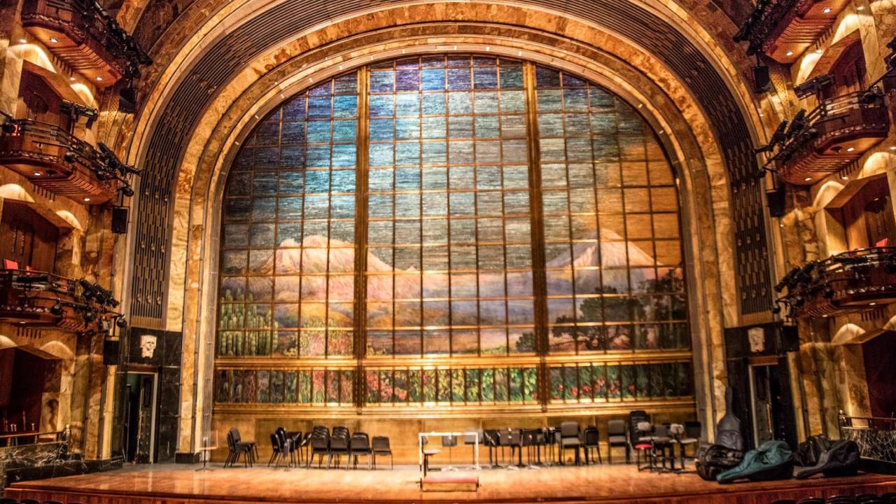 Maravíllate con el telón de cristal de Bellas Artes