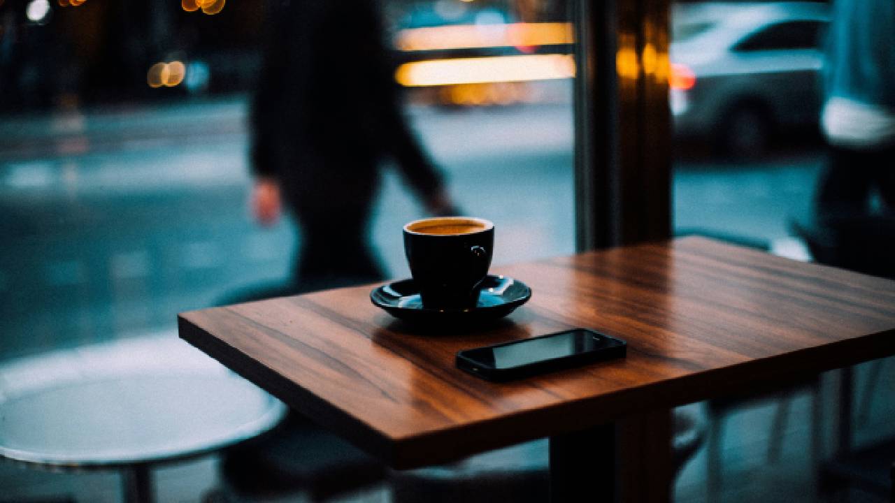 ¿Dónde tomar un buen café en el Centro Histórico en una noche de lluvia?