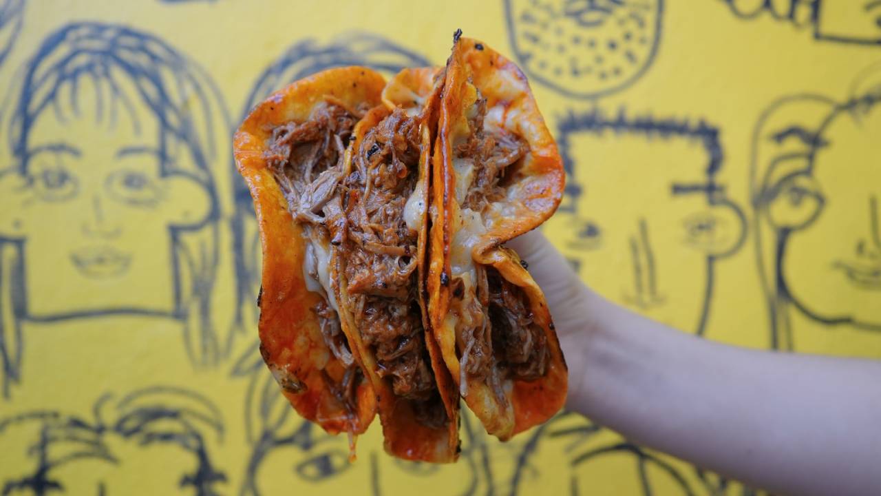 Cuatro de Barrio: el sabor de birria casero que conquistó a la Narvarte